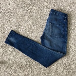 Skinny High Rise Crop Jegging